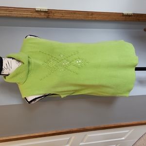 R.Q.T Green Acrylic Sleeveless Turtleneck Sweater, Large